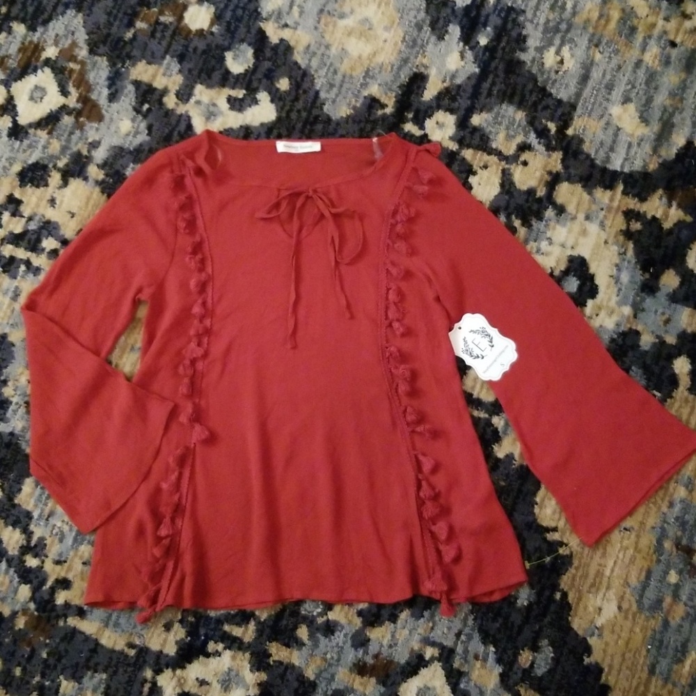 Newbury Kustom | NWT Flowy Top Size S